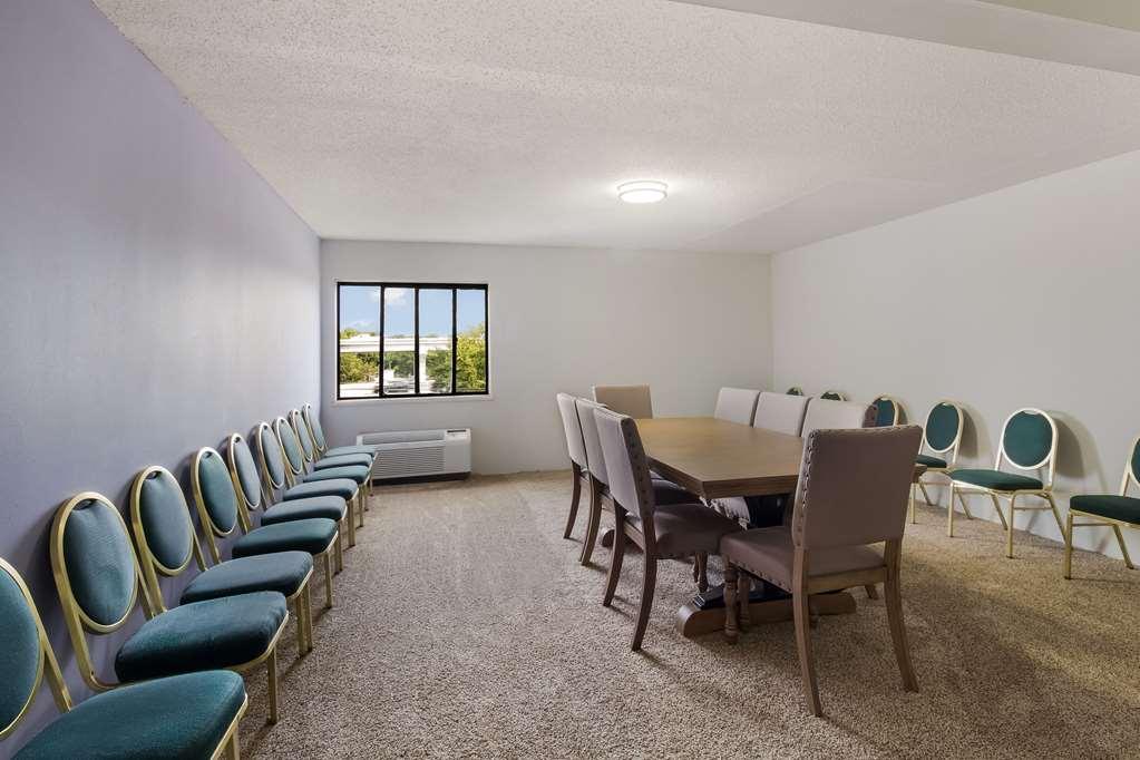 Rodeway Inn Houston North Greenspoint Einrichtungen foto